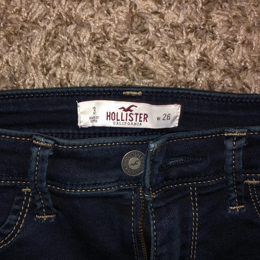Hollister high waisted jeans size 3